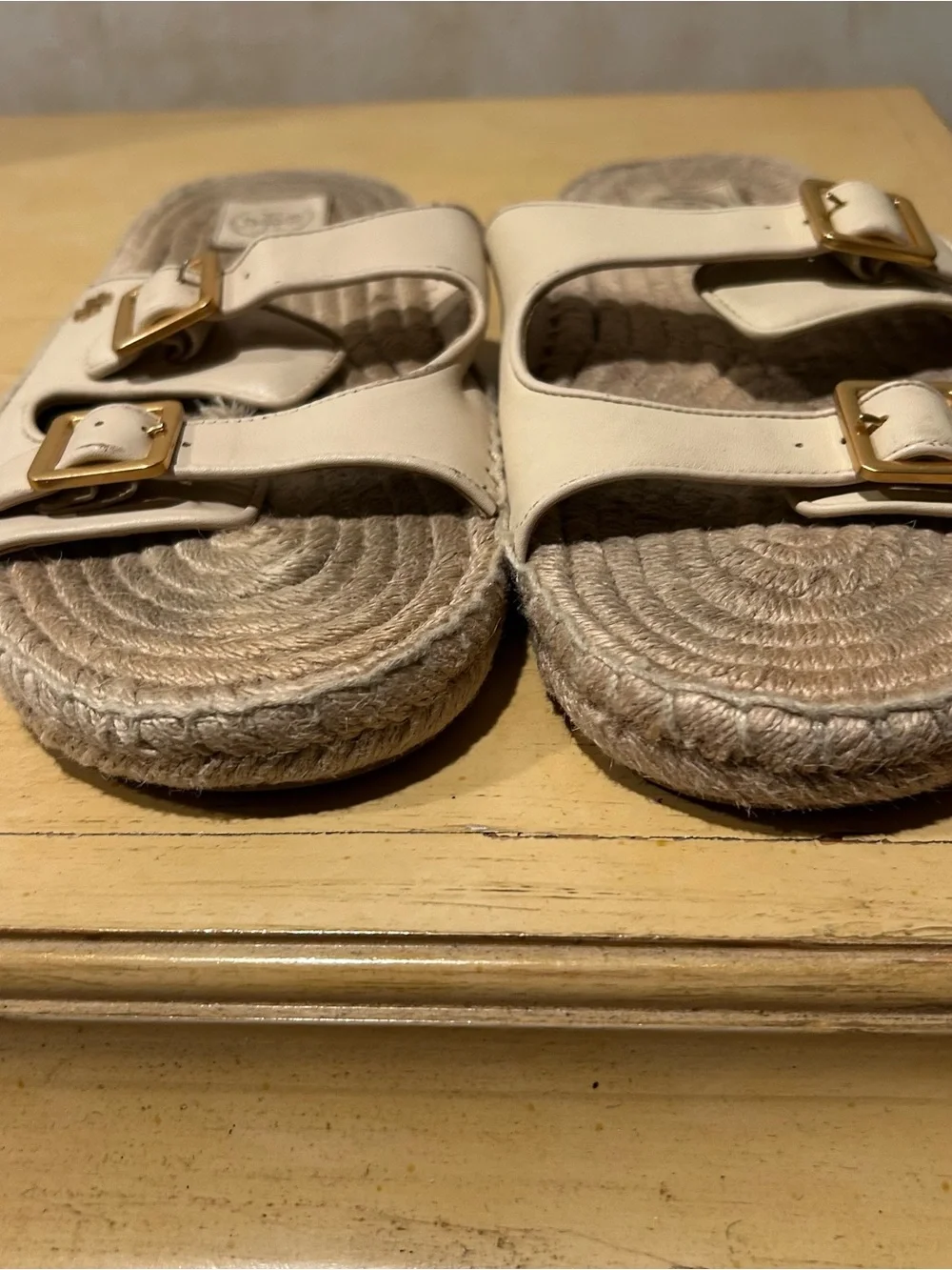 Tory Burch cream leather double buckle slide espadrilles in size 11